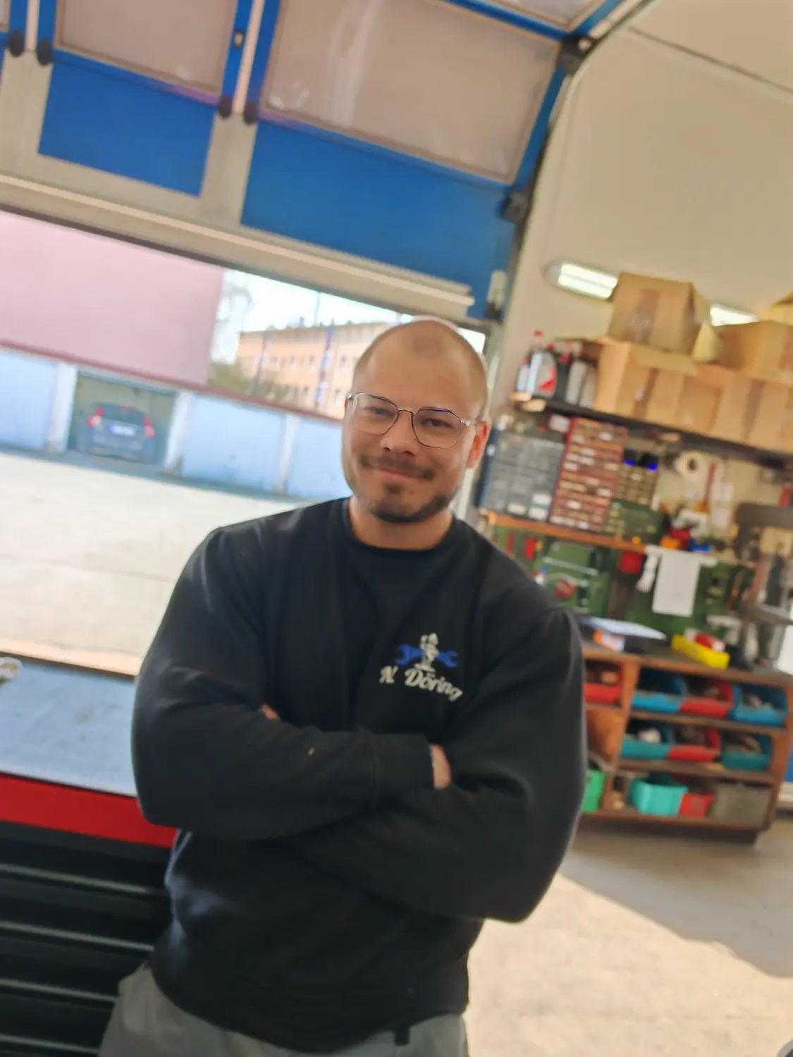 Kfz Döring - Automobil Reparatur, Wartung oder Inspektion -Ehrliche Beratung – Nils