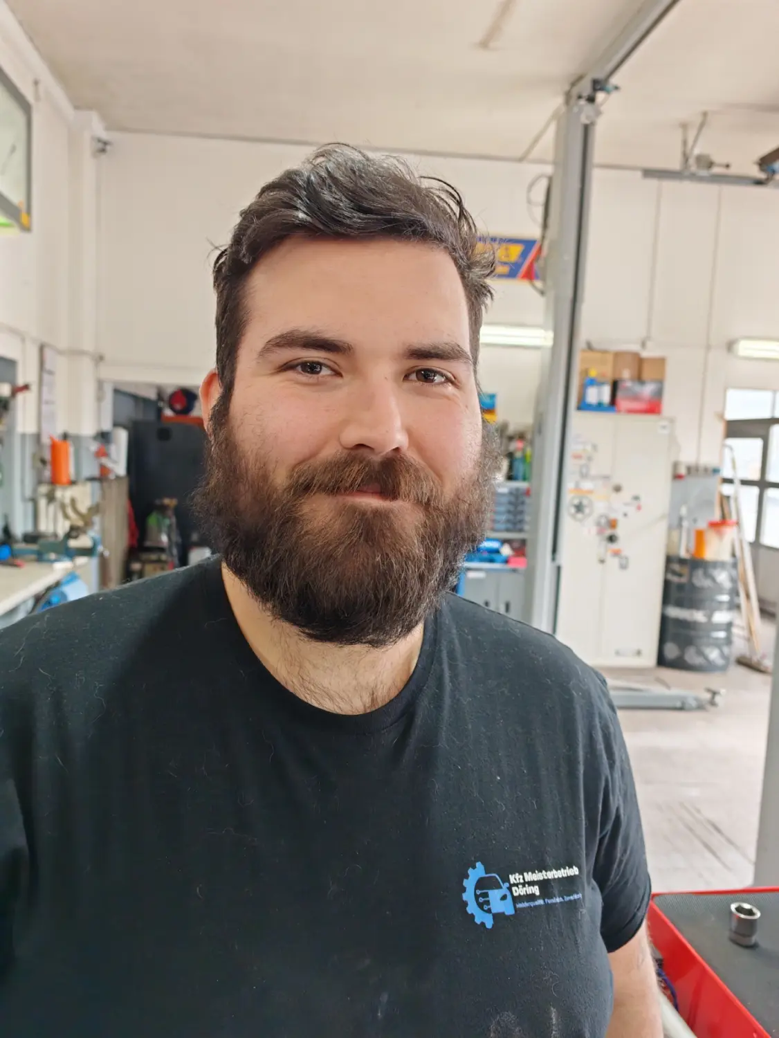 Kfz Döring - Automobil Reparatur, Wartung oder Inspektion -Ehrliche Beratung – Max