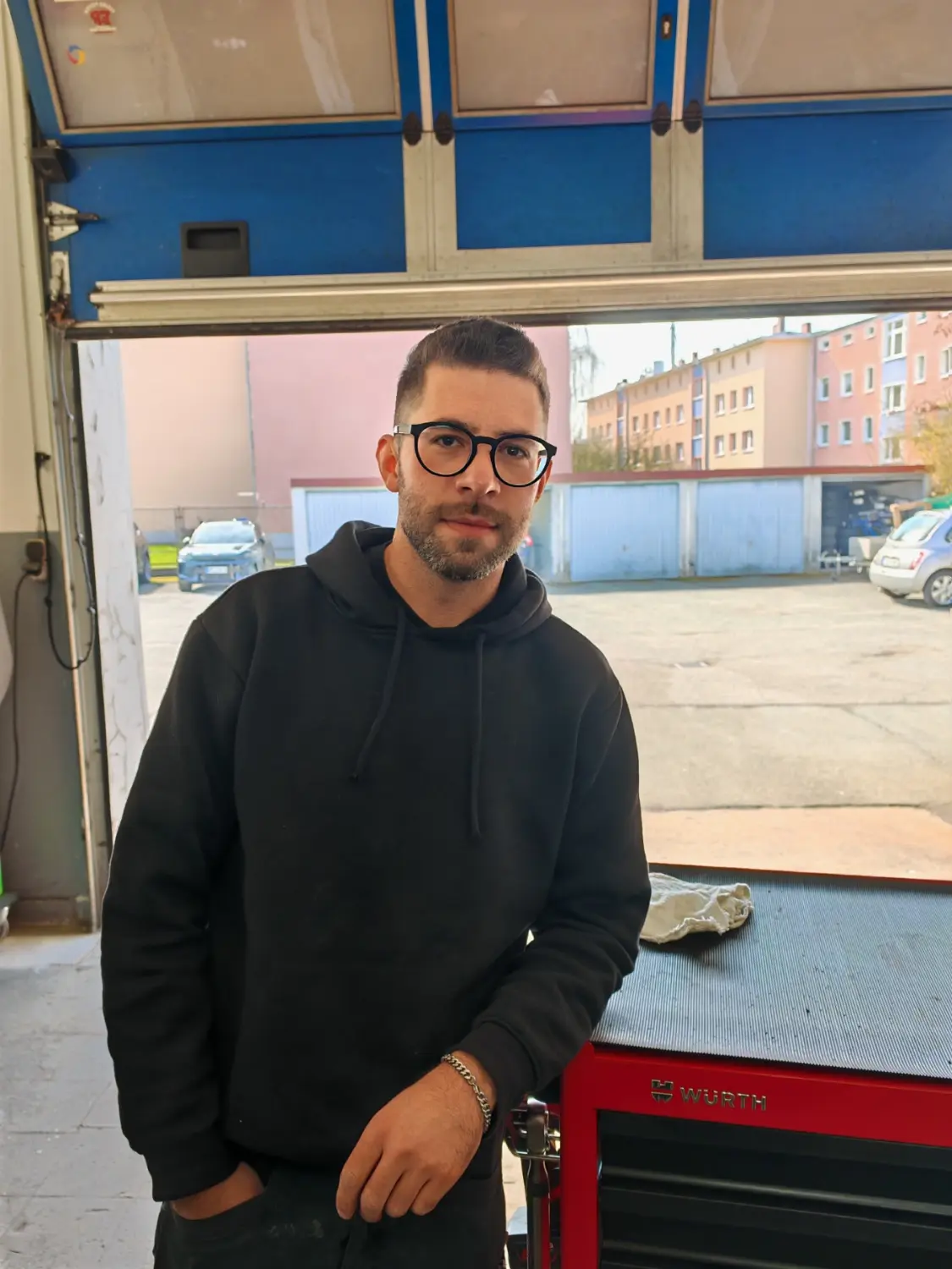 Kfz Döring - Automobil Reparatur, Wartung oder Inspektion -Ehrliche Beratung – Nik